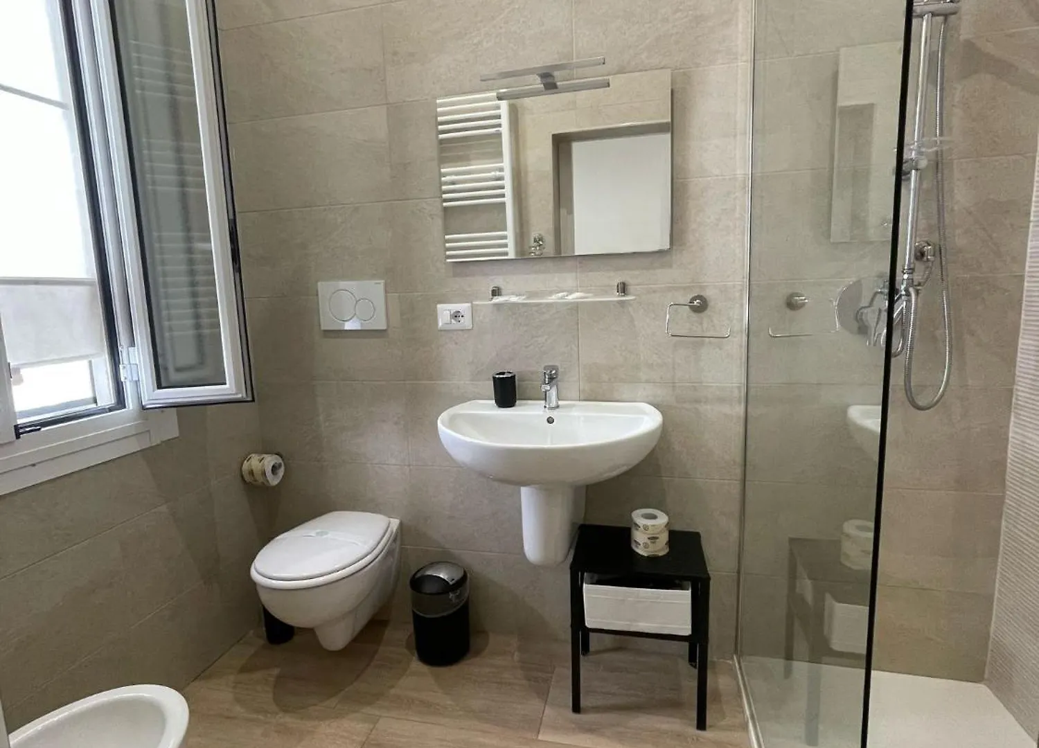 Rosas Guest House - La Cementina Bari Italy