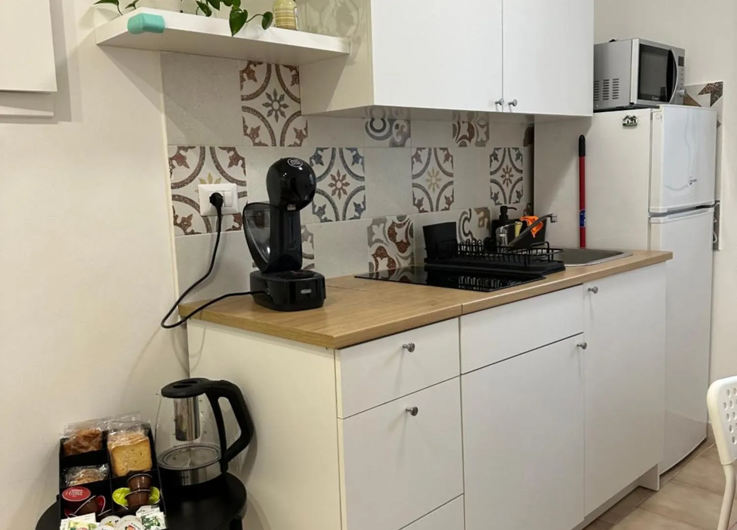 Rosas Guest House - La Cementina Bari 0*,  Italien